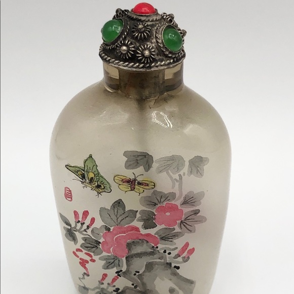 Vintage Frosted Glass Stone Butterfly Snuff Bottle